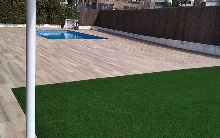Construcciones Cordomart - Terraza con piscina Construcciones y reformas - Piscina y tarima